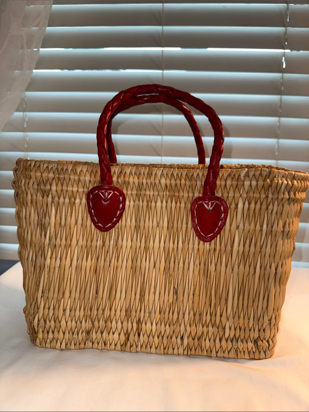 Moroccan Straw Tote Bag w/Red Handles, 11.5”Lx5.5"Wx8.5"H eco-friendly - Picture 3 of 6